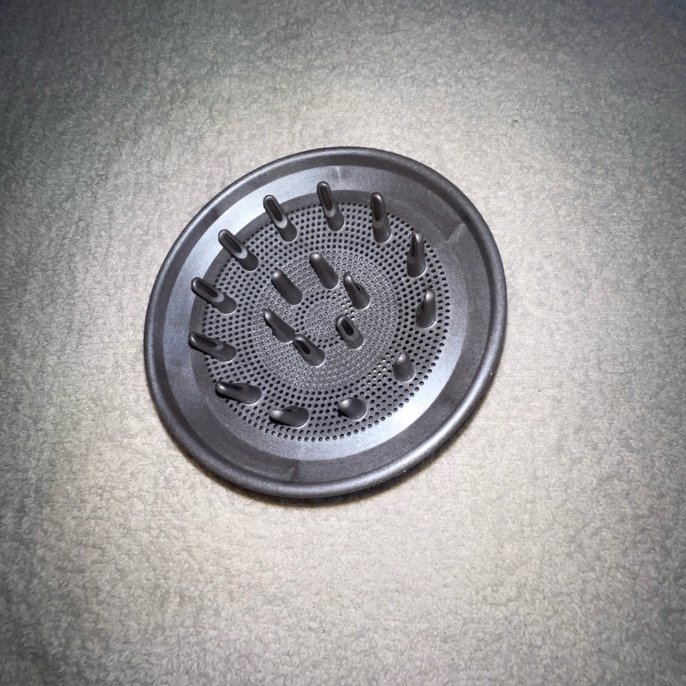 Dyson supersonic hairdryer attachment